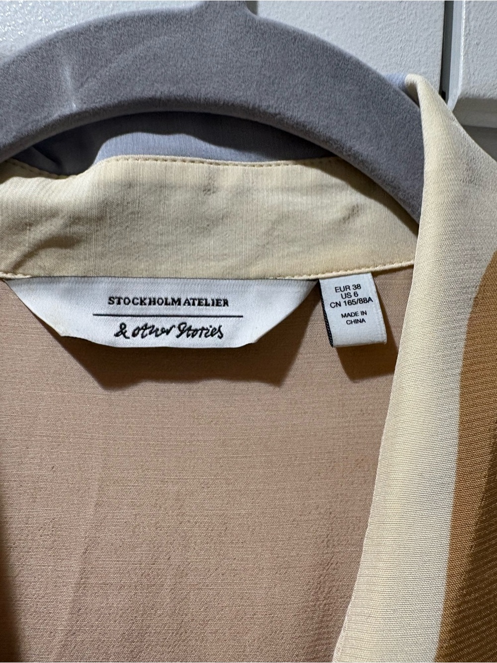 & Other Stories Beige and Cream Patterned Shirt Dress 6 two small stains see pic - Picture 4 of 15
